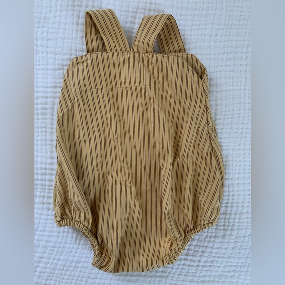 Kate Quinn baby romper - Picture 3 of 4